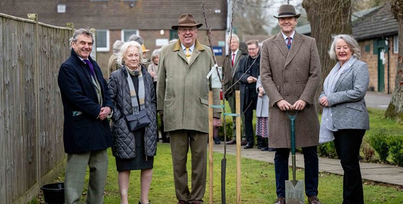 Planting of Queen’s Green Canopy at Plumpton Racecourse